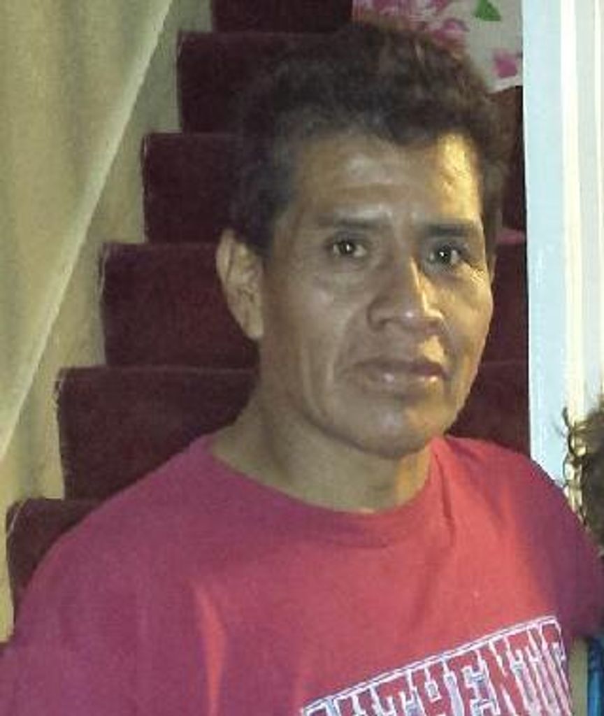 Manguilar Navarro, Victor