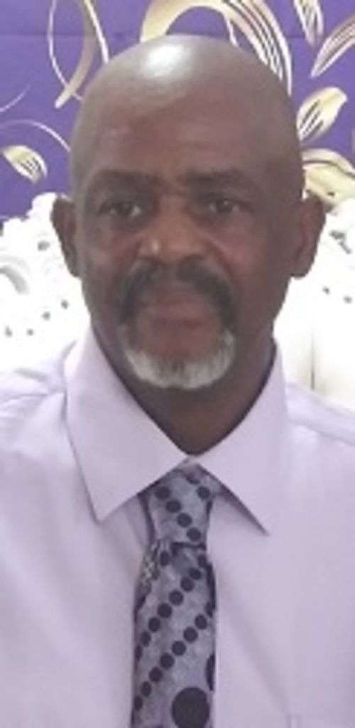 Robert Antonio McRae