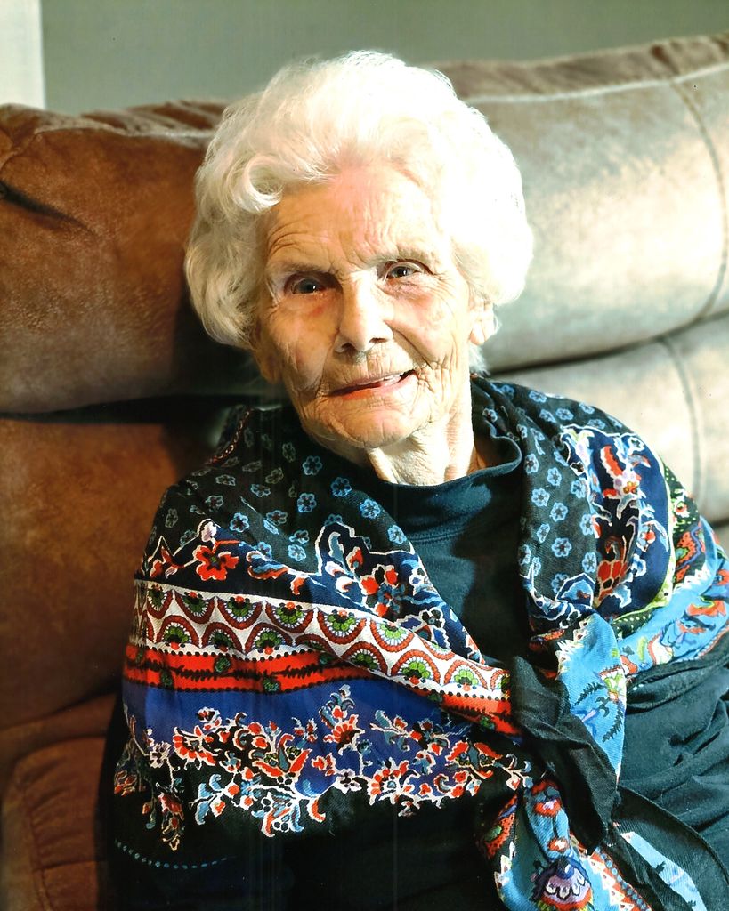 Doris "Littel Granny Dean" Dean