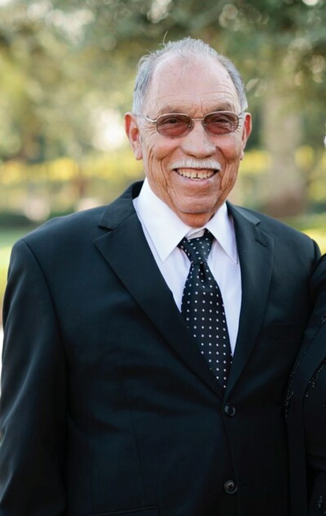 Tomas G. Martinez Profile Photo