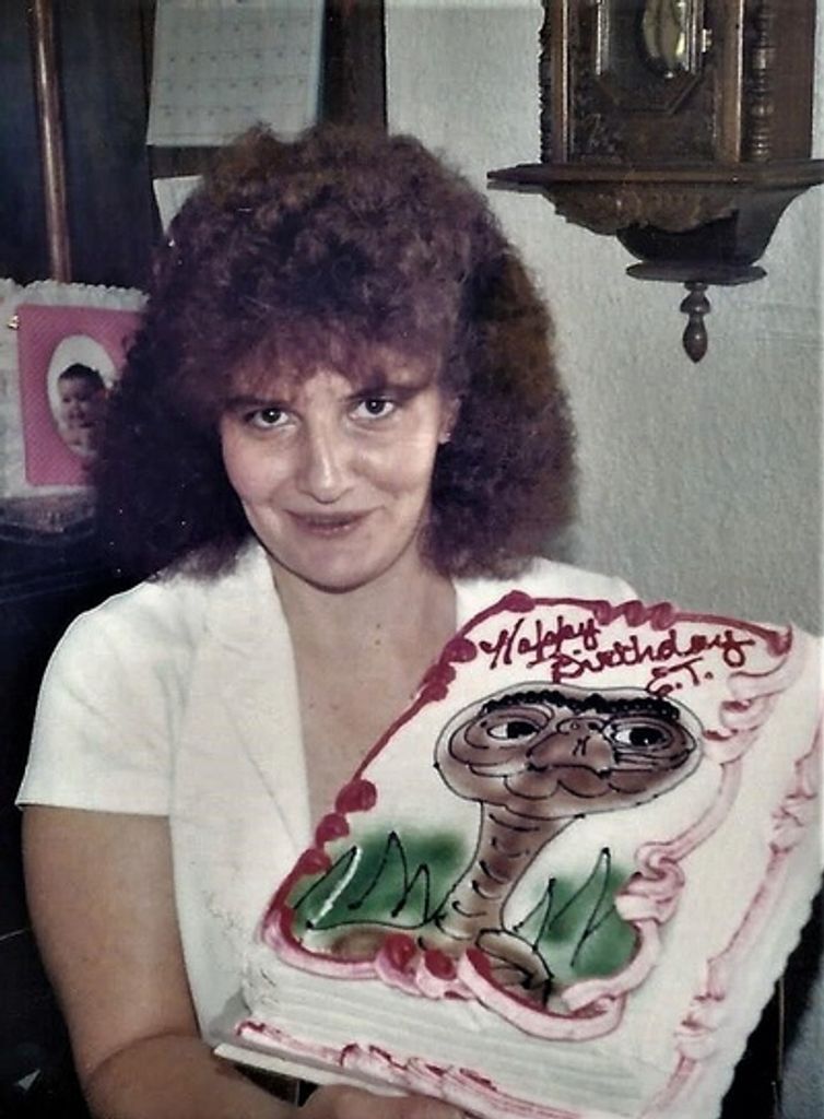 Edna Mary Thomas Profile Photo