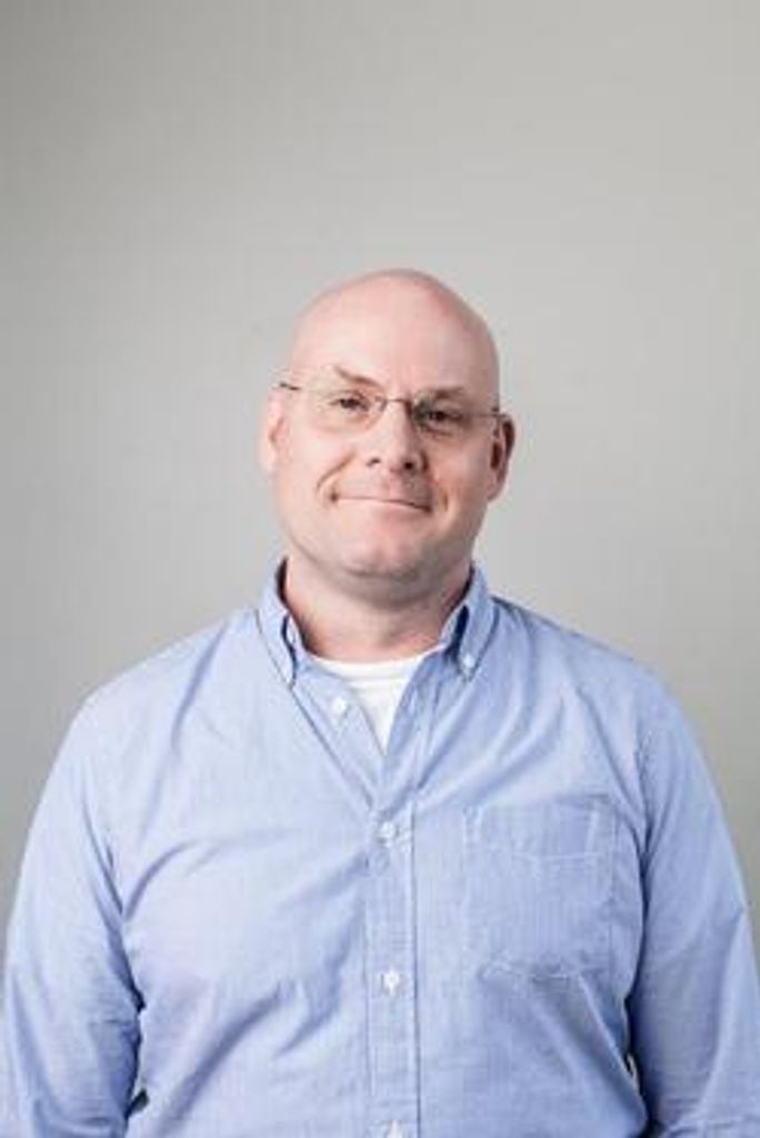 Hugh “Huey” Lewis Profile Photo