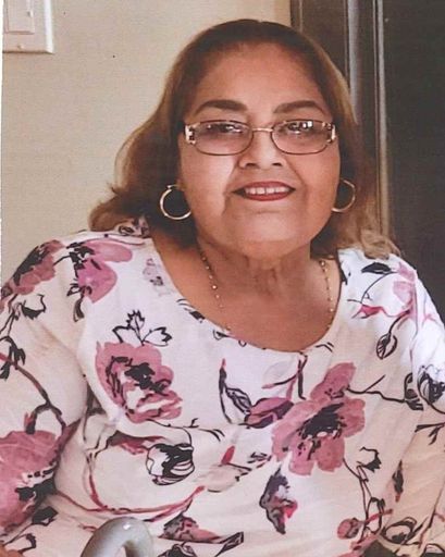 Silvia Cisneros's obituary image