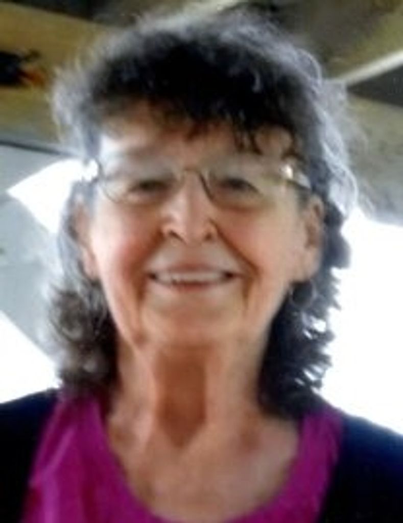 Darlene "Dee" (Calain)  Powell