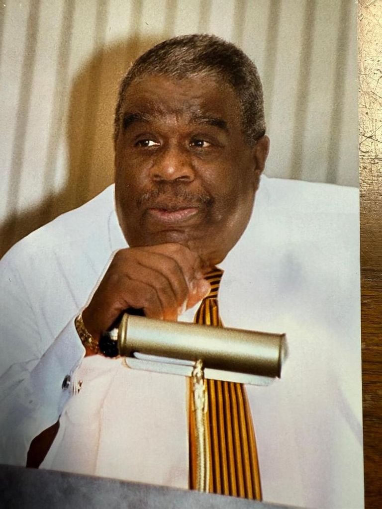 Horace Roberts Jr. "June" Profile Photo