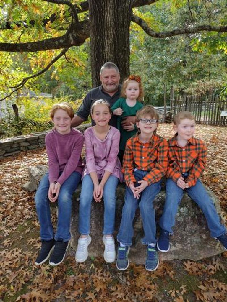 Brad Earnest-Eugene Earles Profile Photo