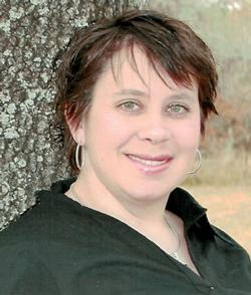 Robbie Jo Anglin Profile Photo