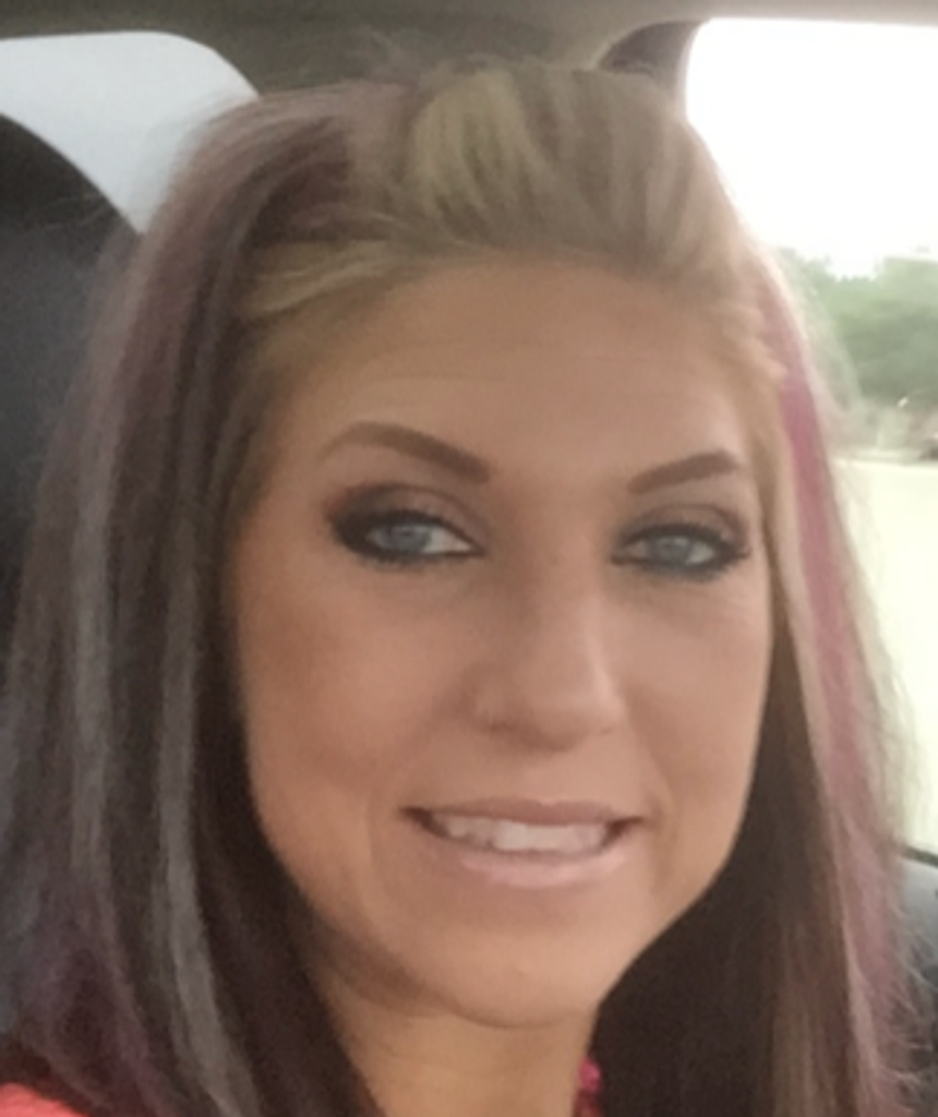 Sara Dawn (Neie)  Treat