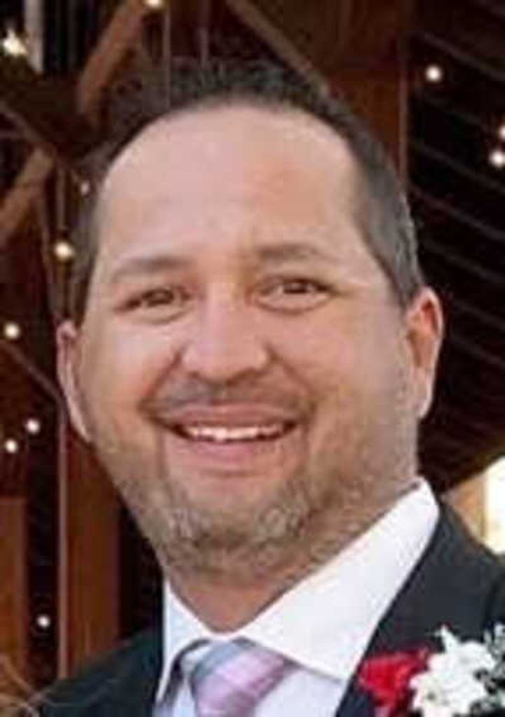 Christopher Robinson Profile Photo