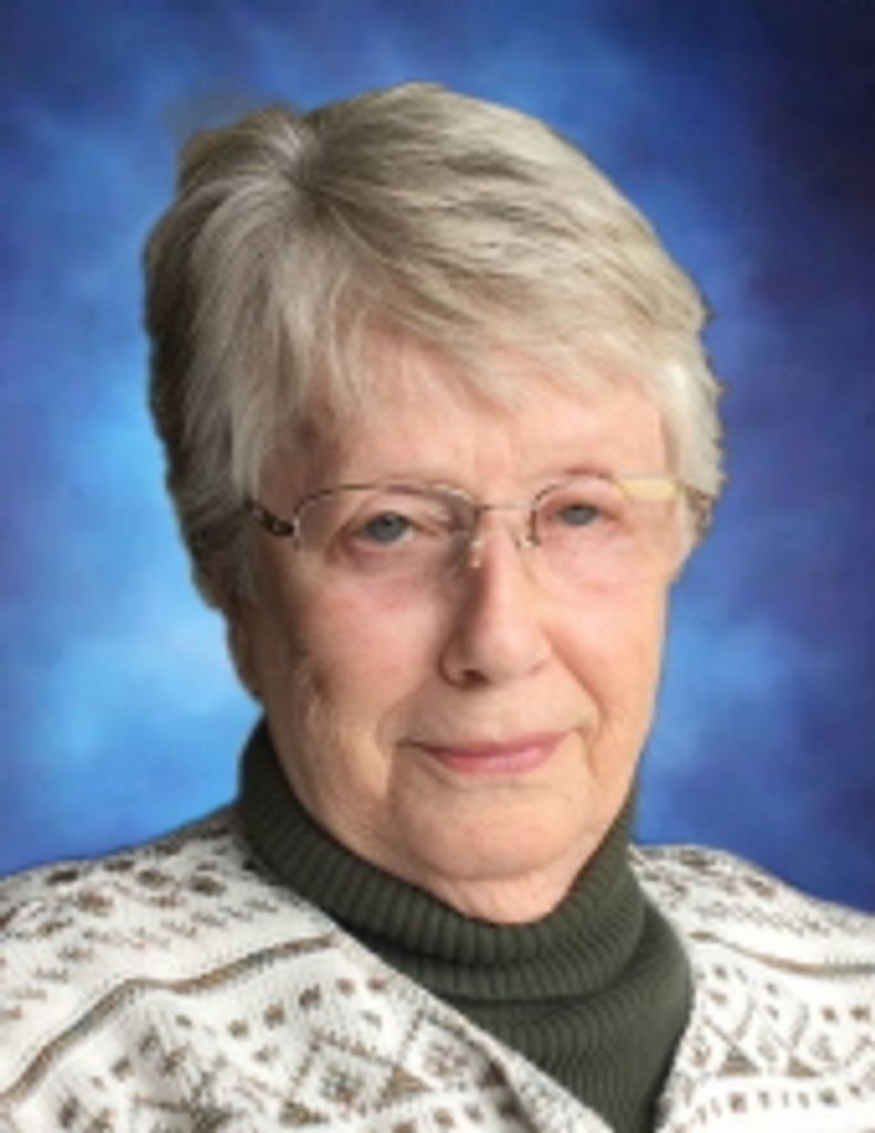 Isabelle  M. Dreikosen 