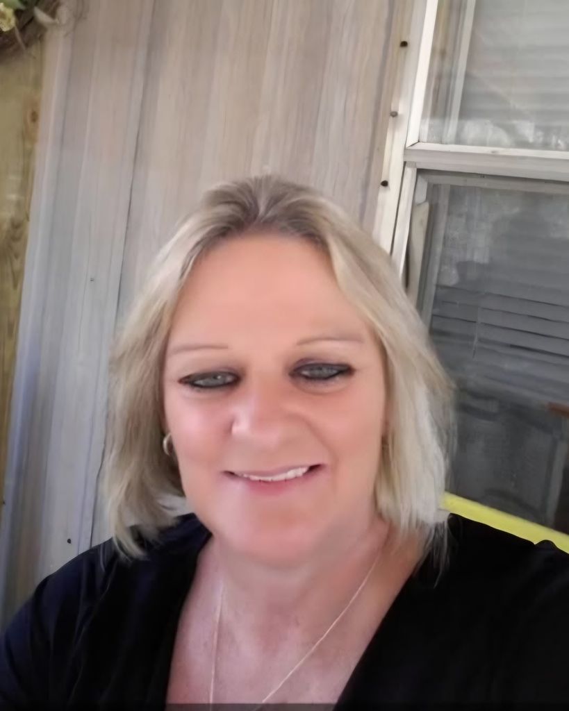 Valerie Sue DeHart Lawson Profile Photo