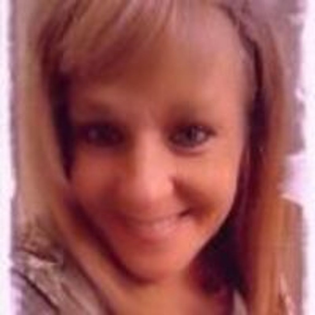 Julie Lyn Russell