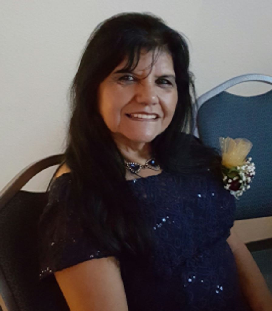 Lorenza Olivares (Alvarado)