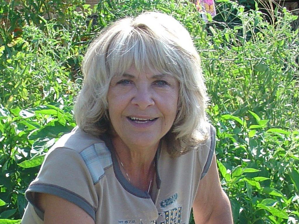 Barbara Elaine Cihak Profile Photo