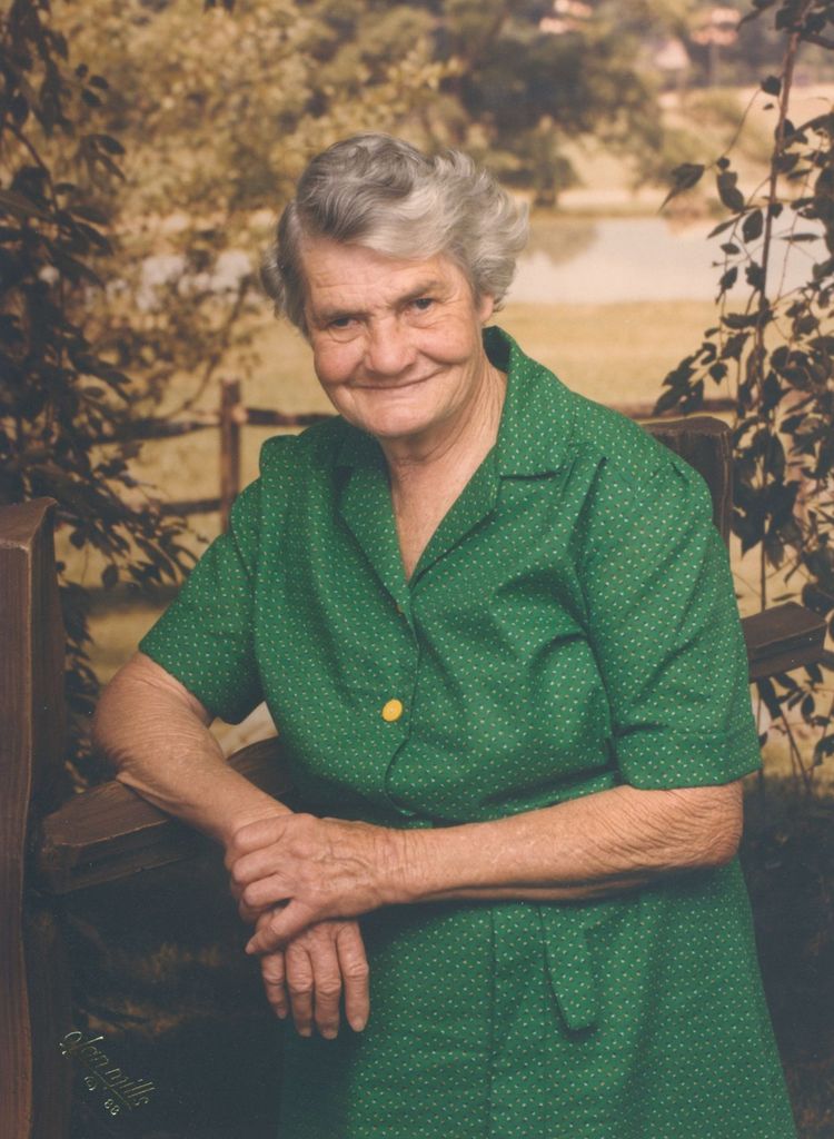 Edith Evans Bradshaw Profile Photo