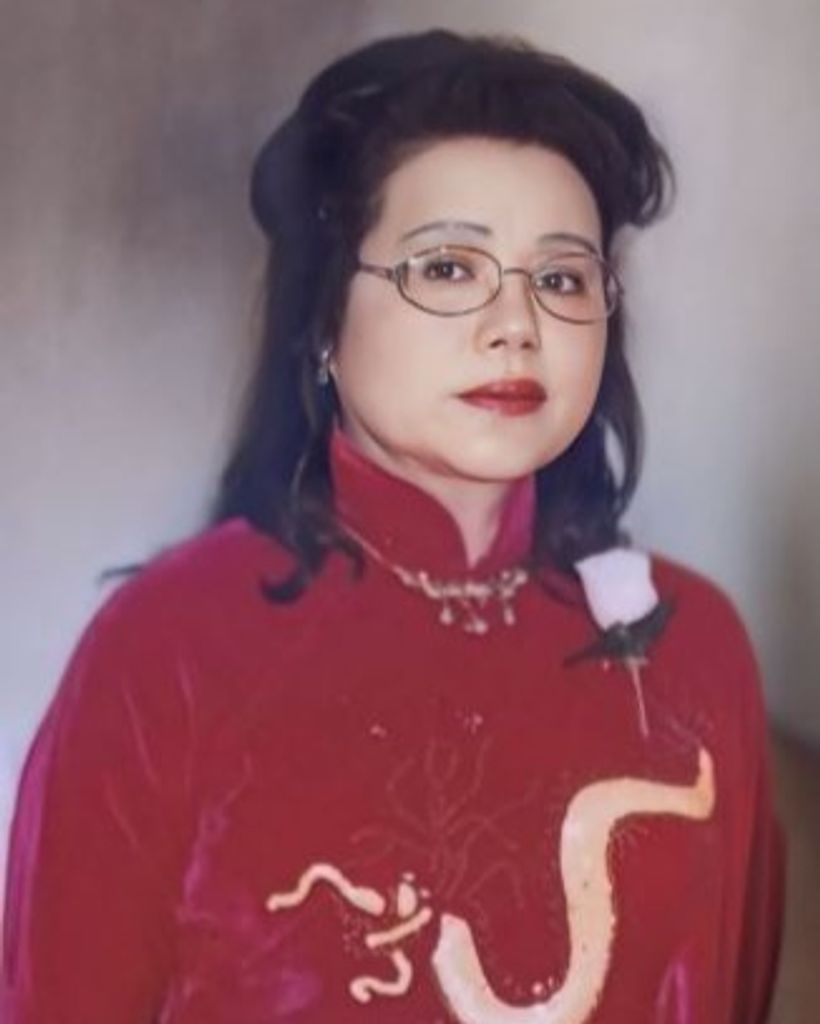 Julie Long Truong Profile Photo