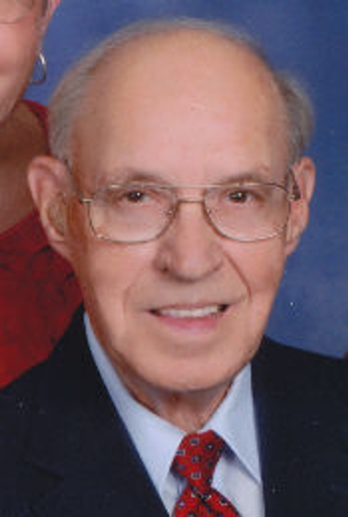 Lloyd Cox Profile Photo