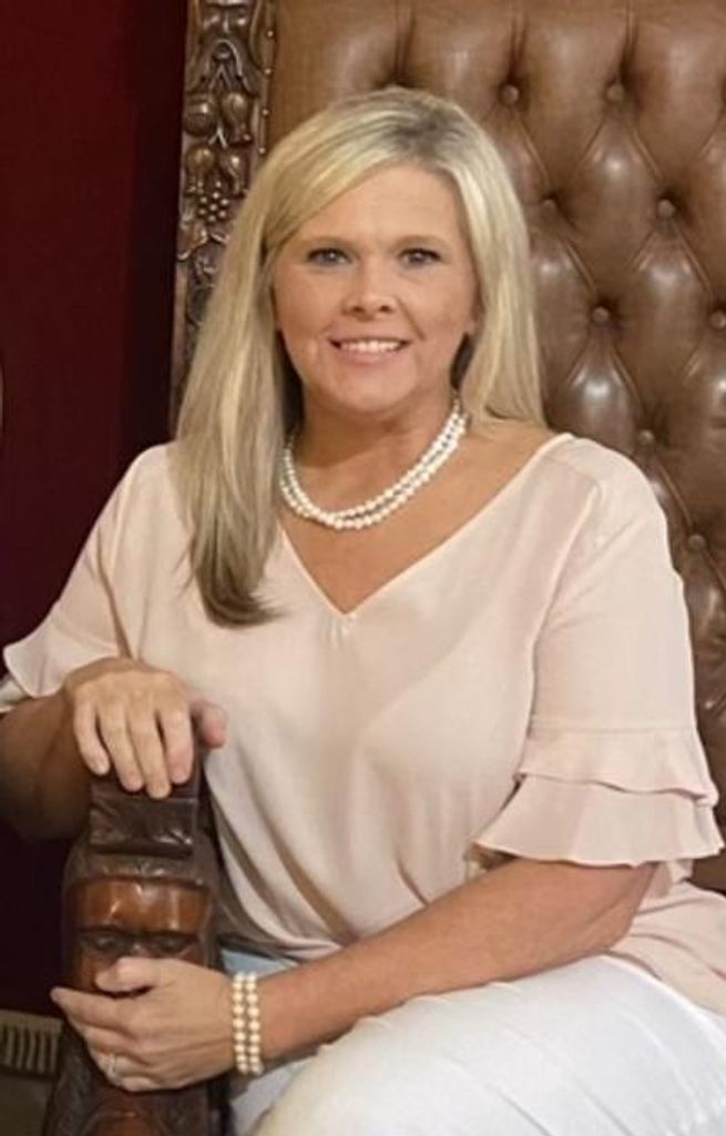 Amanda Mckenzie Profile Photo