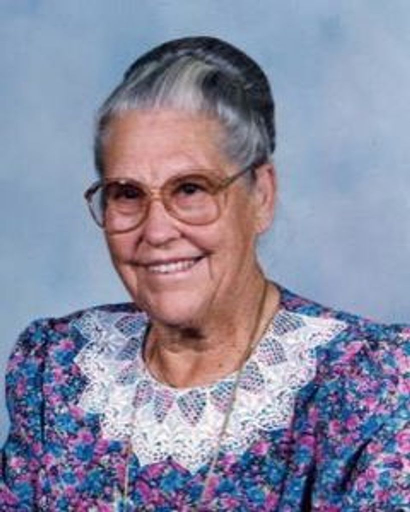 Navie  Sholar Pierce