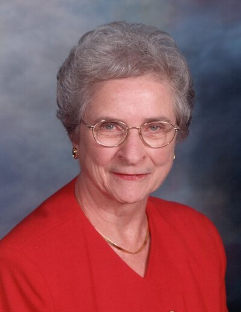 Lorraine Ellen Mills Profile Photo