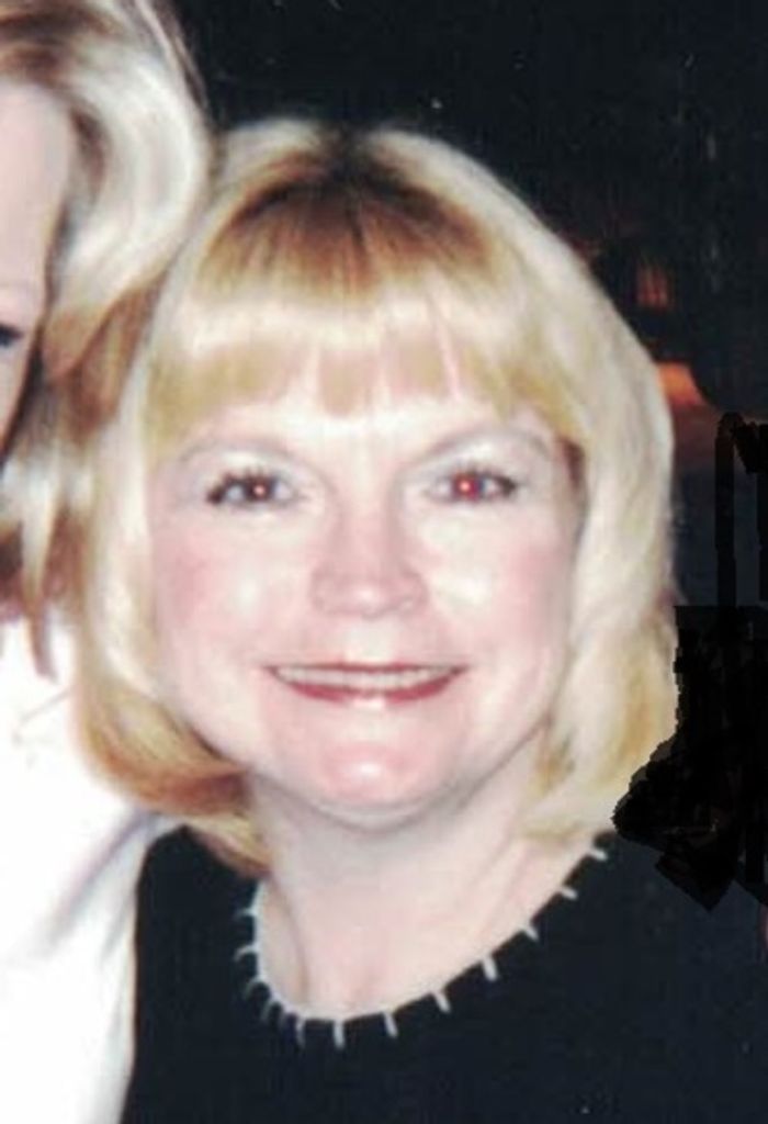 Roberta "Lynn" Mola (Nee Graves)