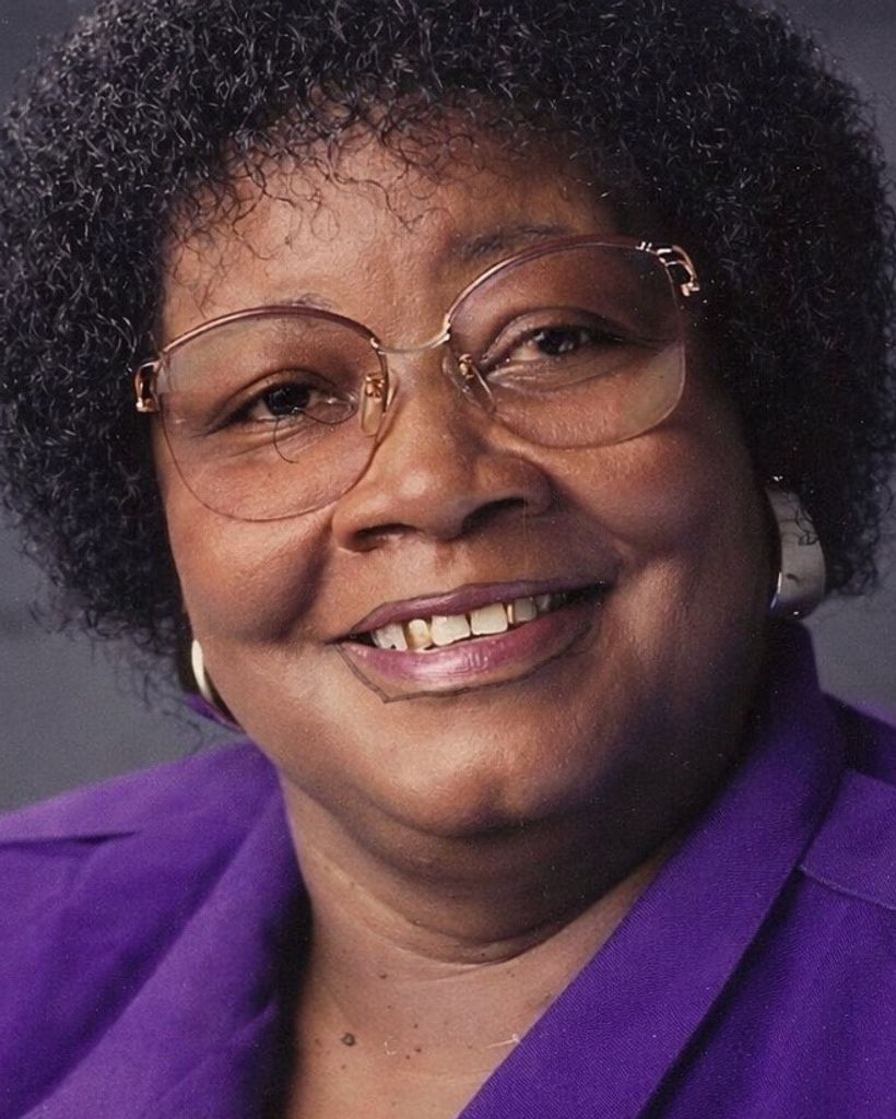 Maxine Robinson Profile Photo