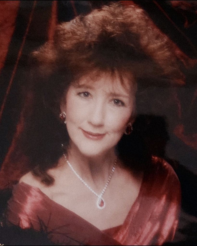 Ann Hinch Profile Photo