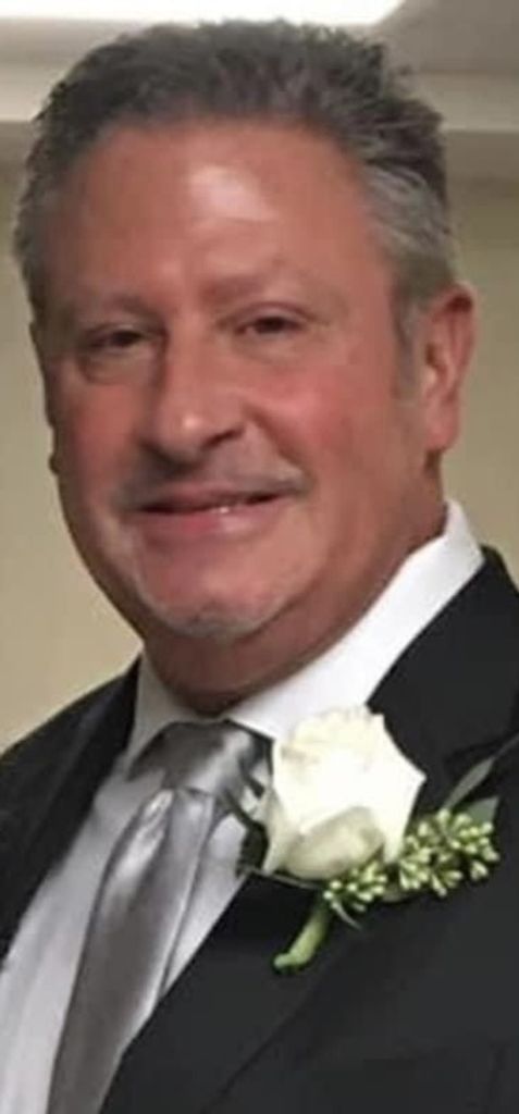 Stephen Daniel Lutz Profile Photo