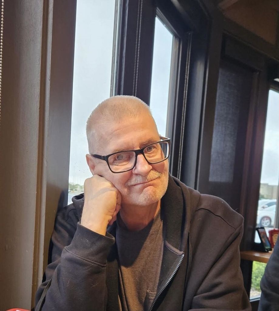 Richard Thomas Wood Profile Photo