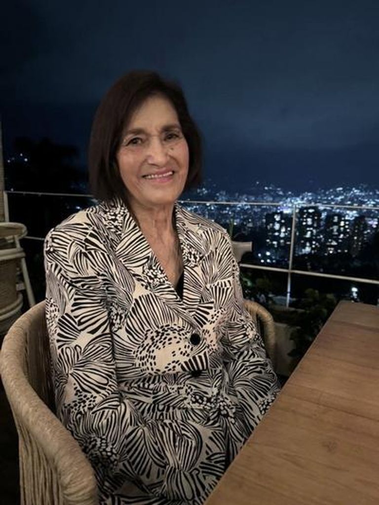 Aracelis Maria Campos De Henry Profile Photo