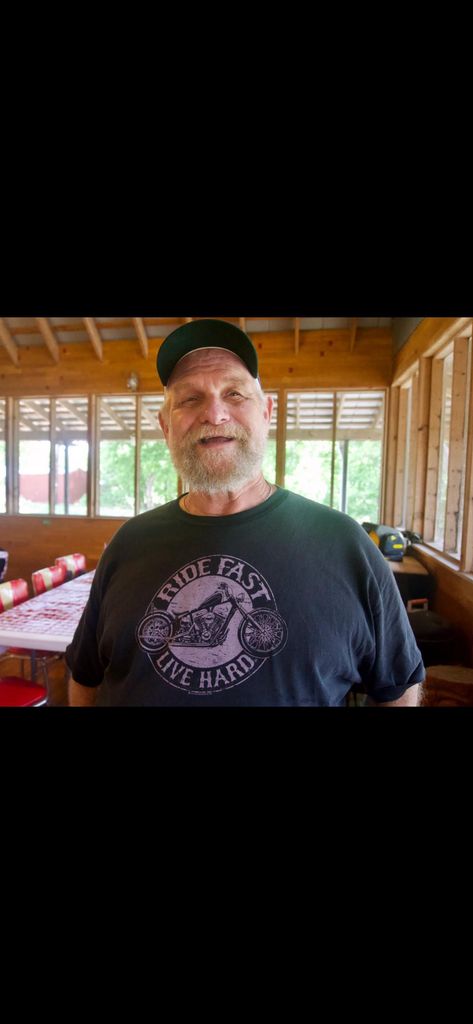 Bruce Anderson Profile Photo