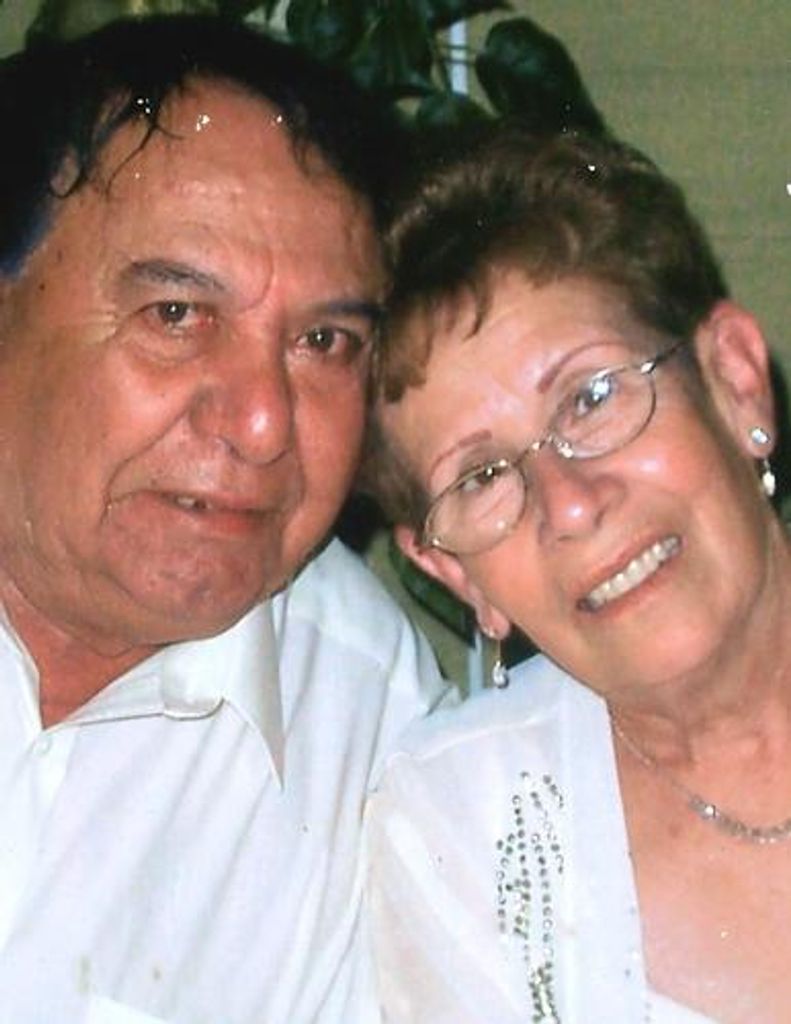 Maria Cruz Velez Profile Photo