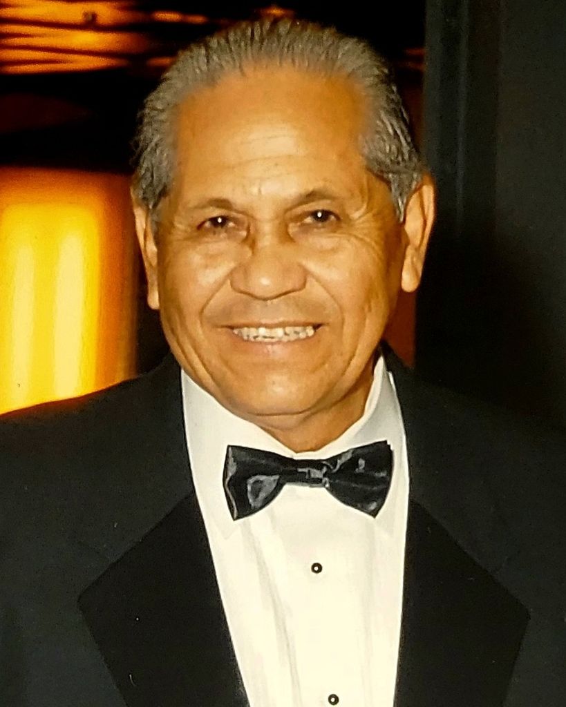 Arnulfo Quintana, Jr. Profile Photo