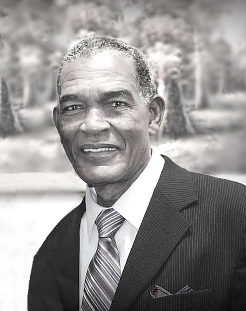 Rovan Miller Profile Photo