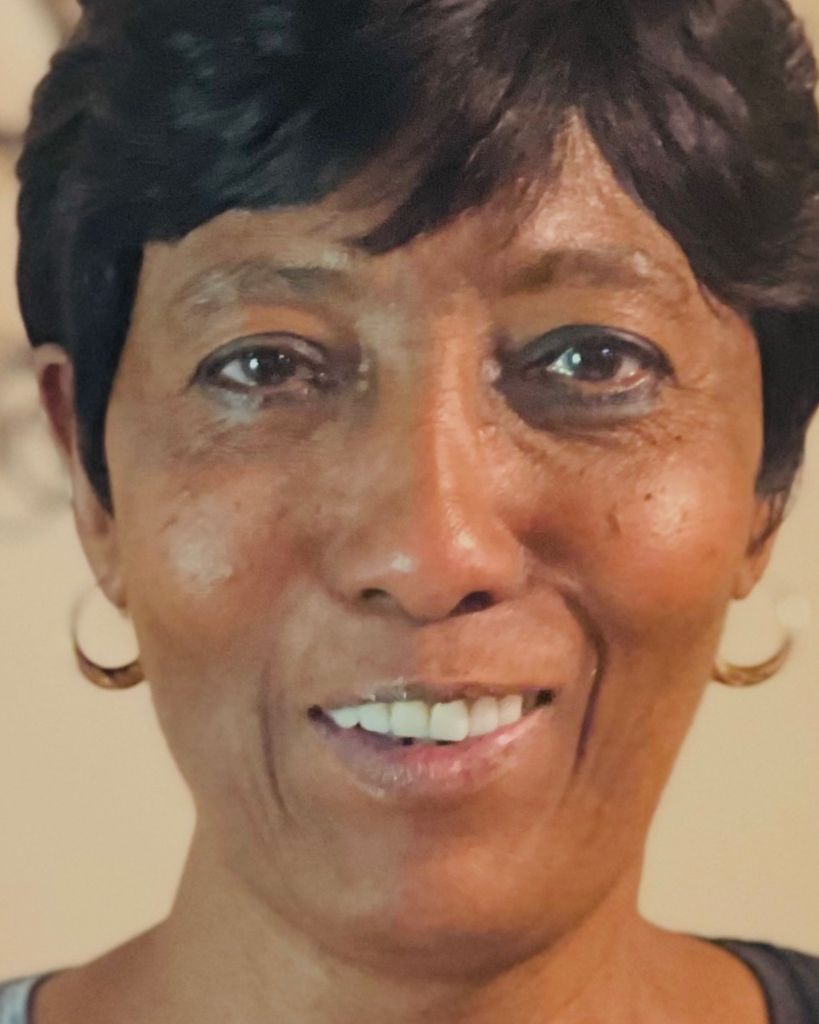 SHARRON DAVIS Profile Photo