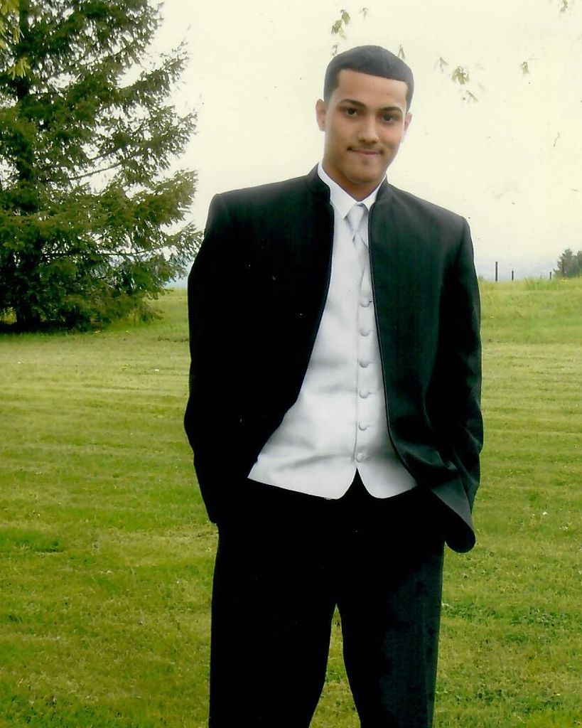 Justin Luis Rios Profile Photo