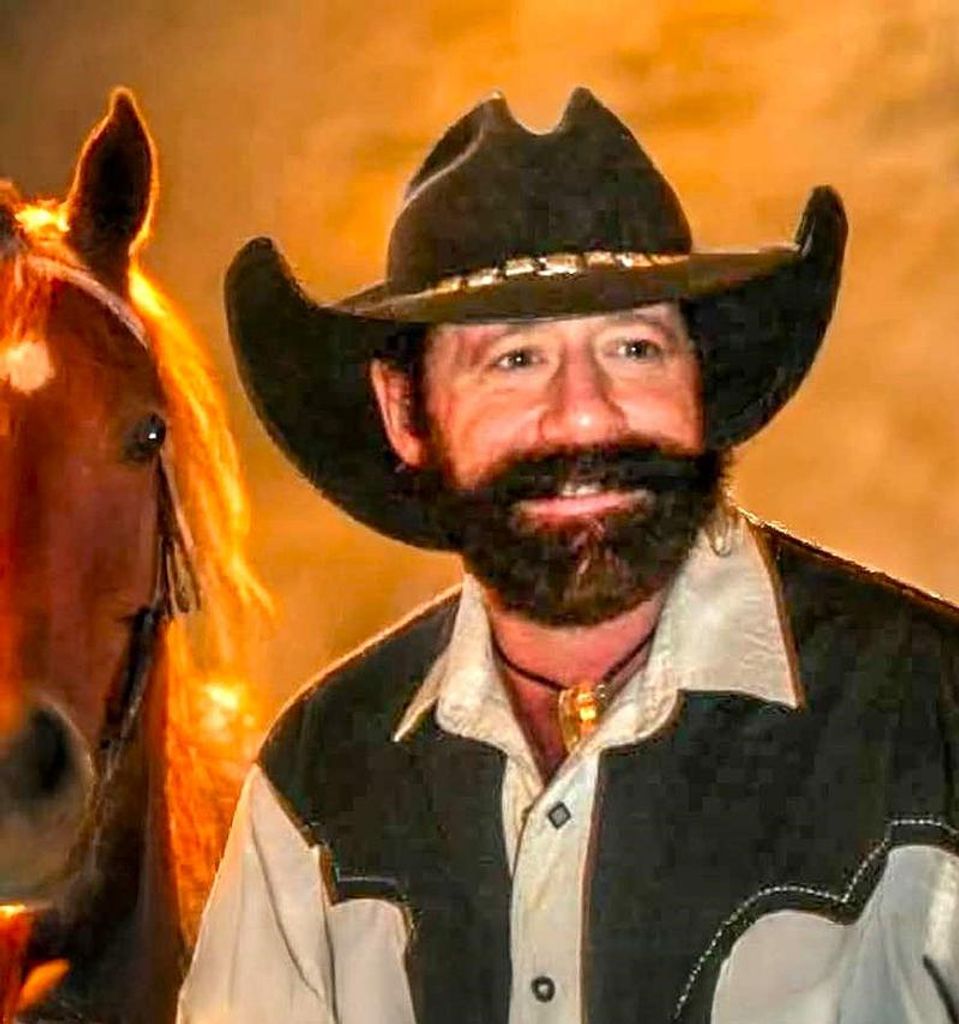 Scott Douglas Ersfeld Profile Photo