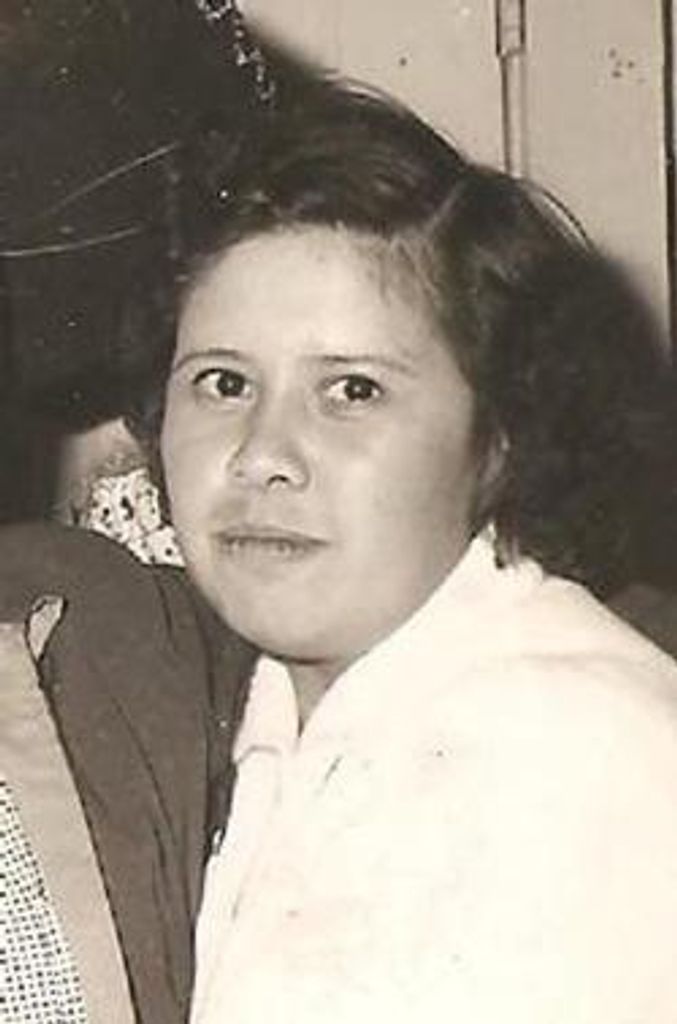 Maria L. Gallardo