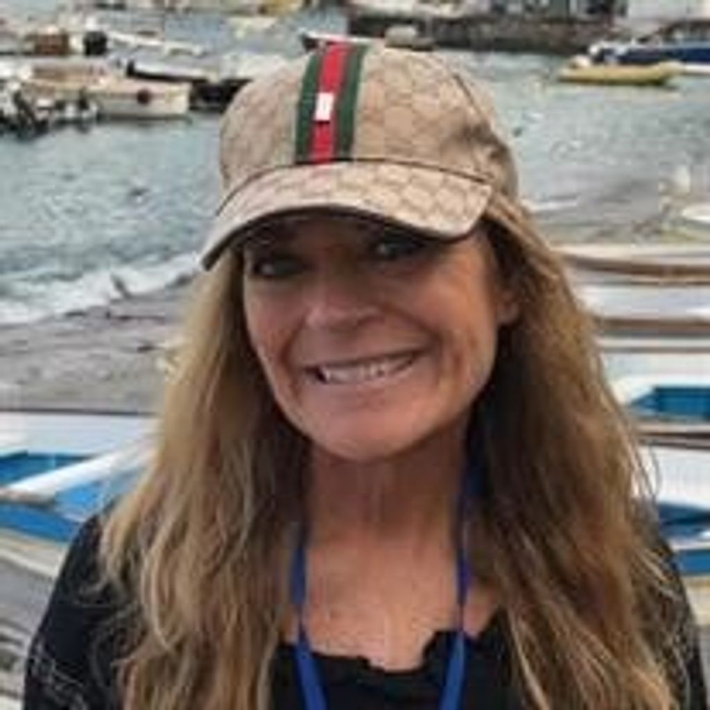 Lisa Marie Vecchiarelli Profile Photo