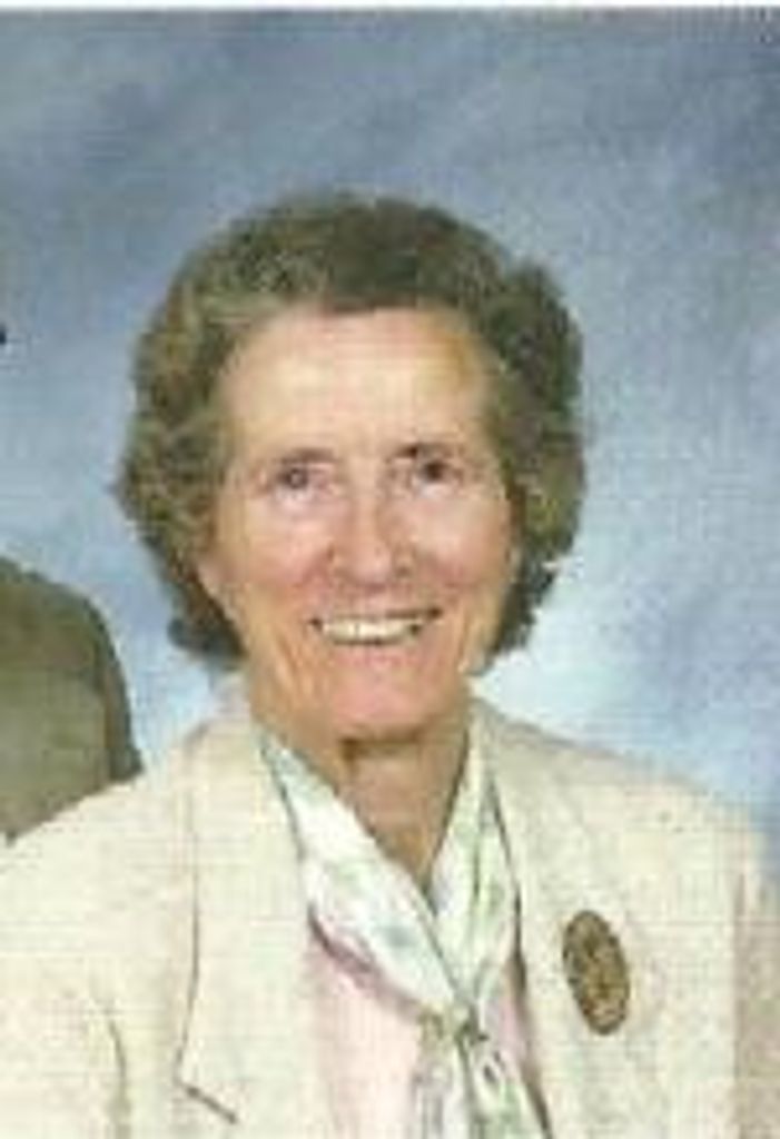 Edith "Edie" (Carlson) Carlson