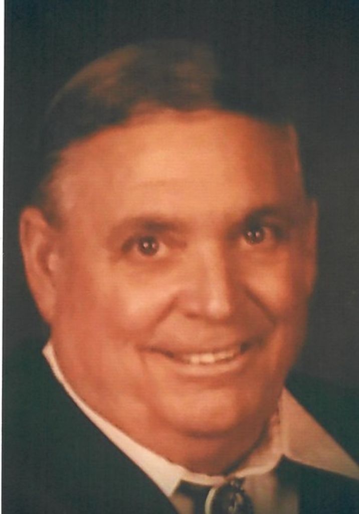 Lyle "Tom" Robert Thomas Profile Photo