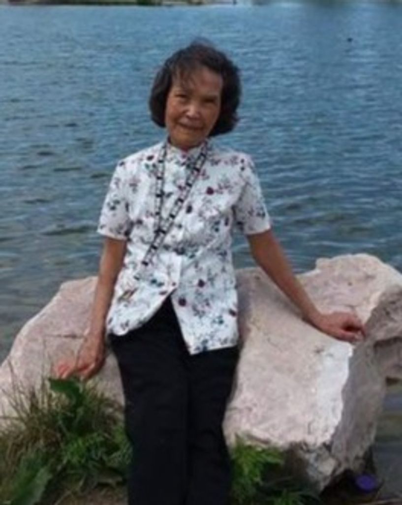 Hua "Susie" Thi Vu Moore