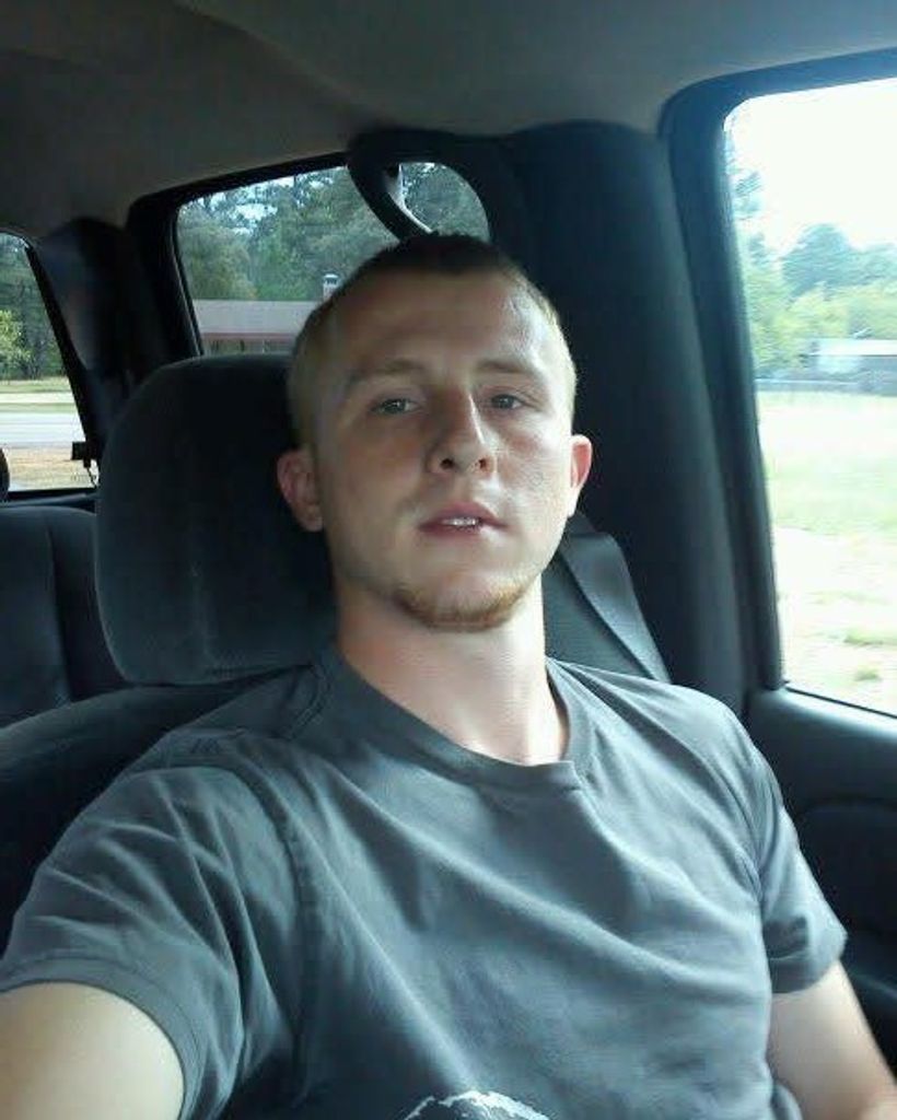 Nathan Lee Hartmann ( 34 )