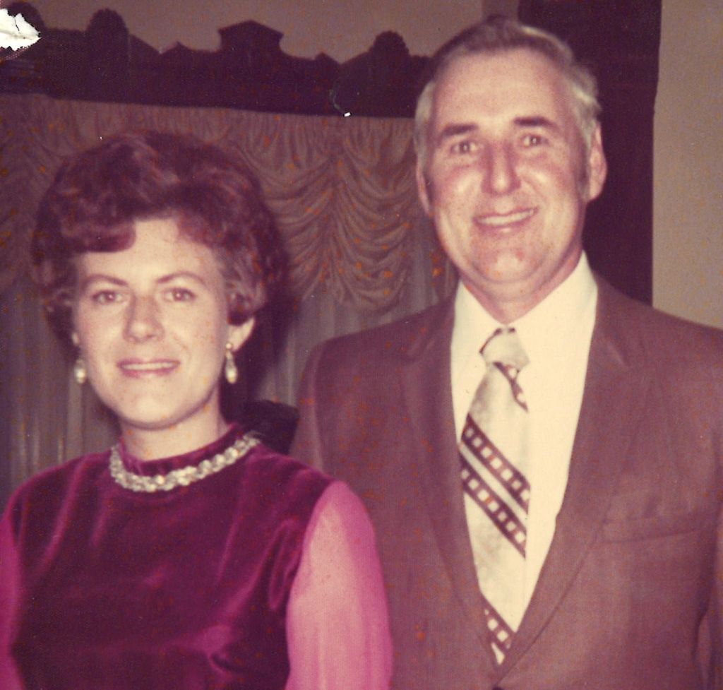 William Robert “Bob” & Elisabeth M. Lothholz