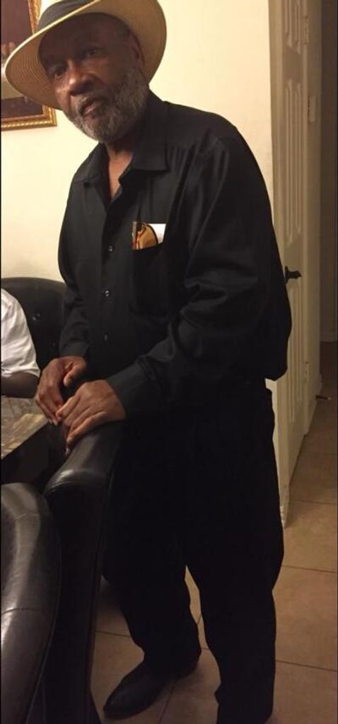 Charlie Mckinzie Profile Photo