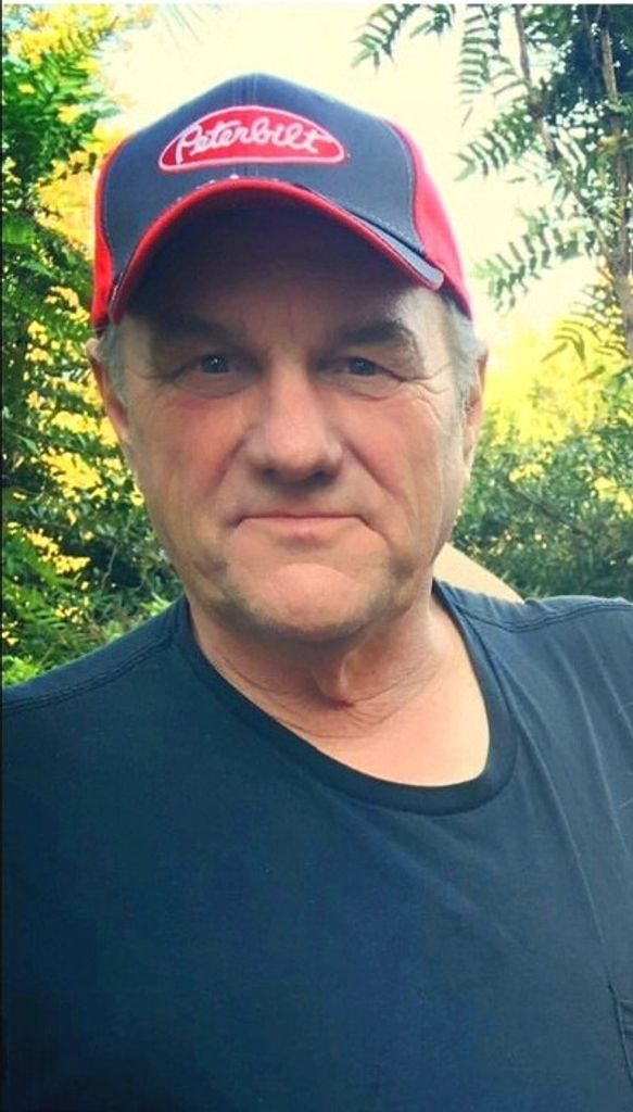 Cecil "Lee" Hansen Profile Photo