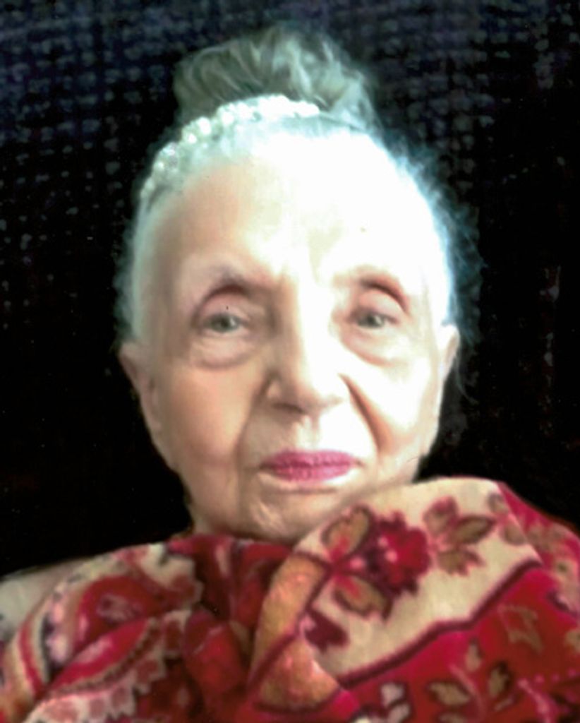 Louise Battaglia Profile Photo
