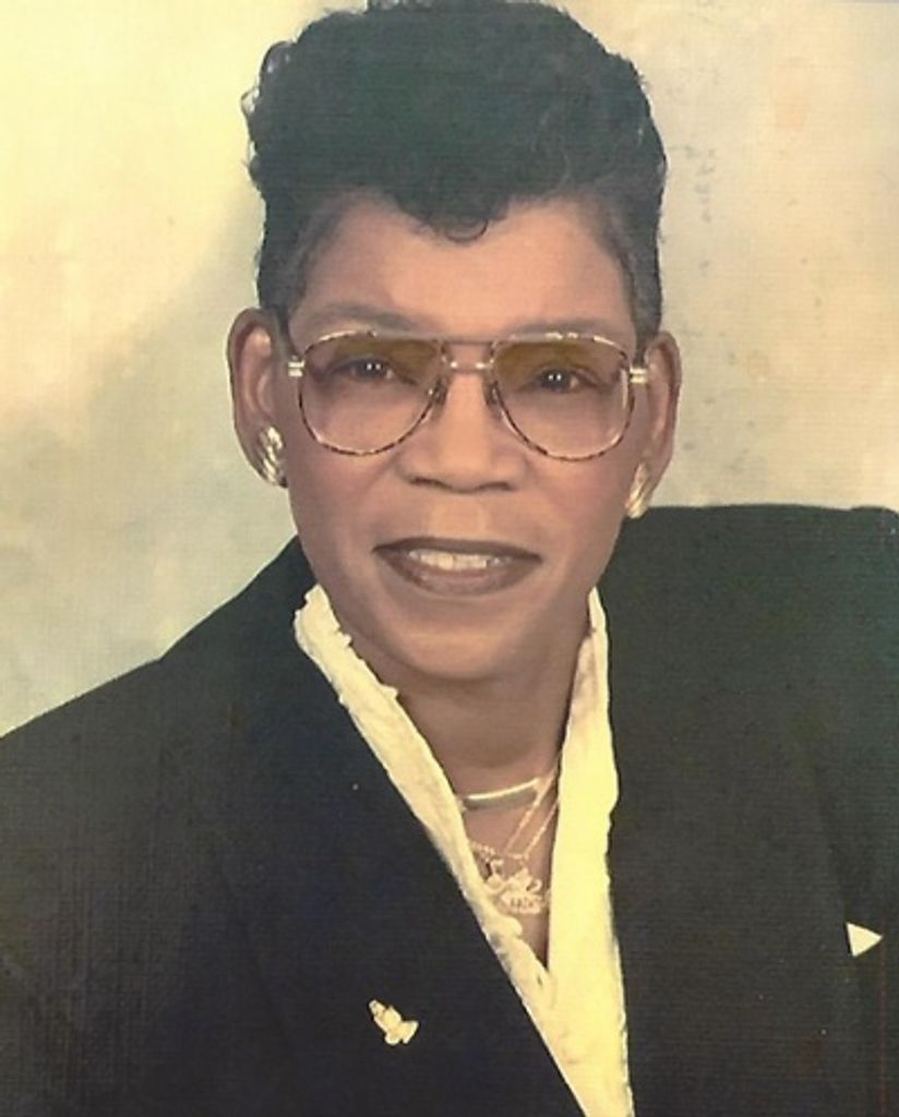 Johnnie "Lynn" Telfair