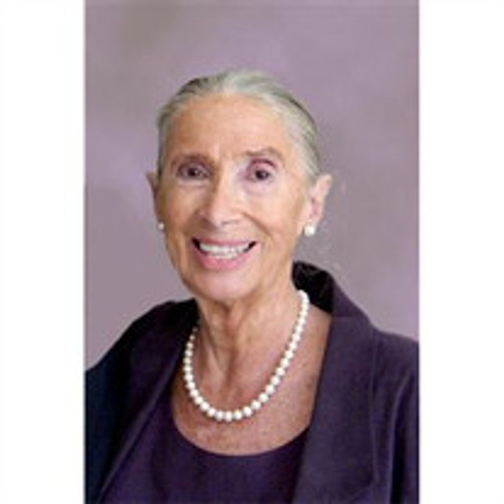 Claudia Riley