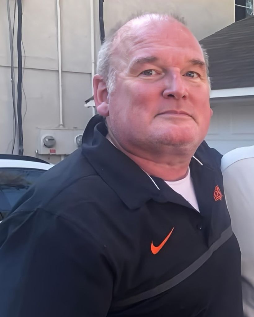 Robert "Bob" Dean Morris